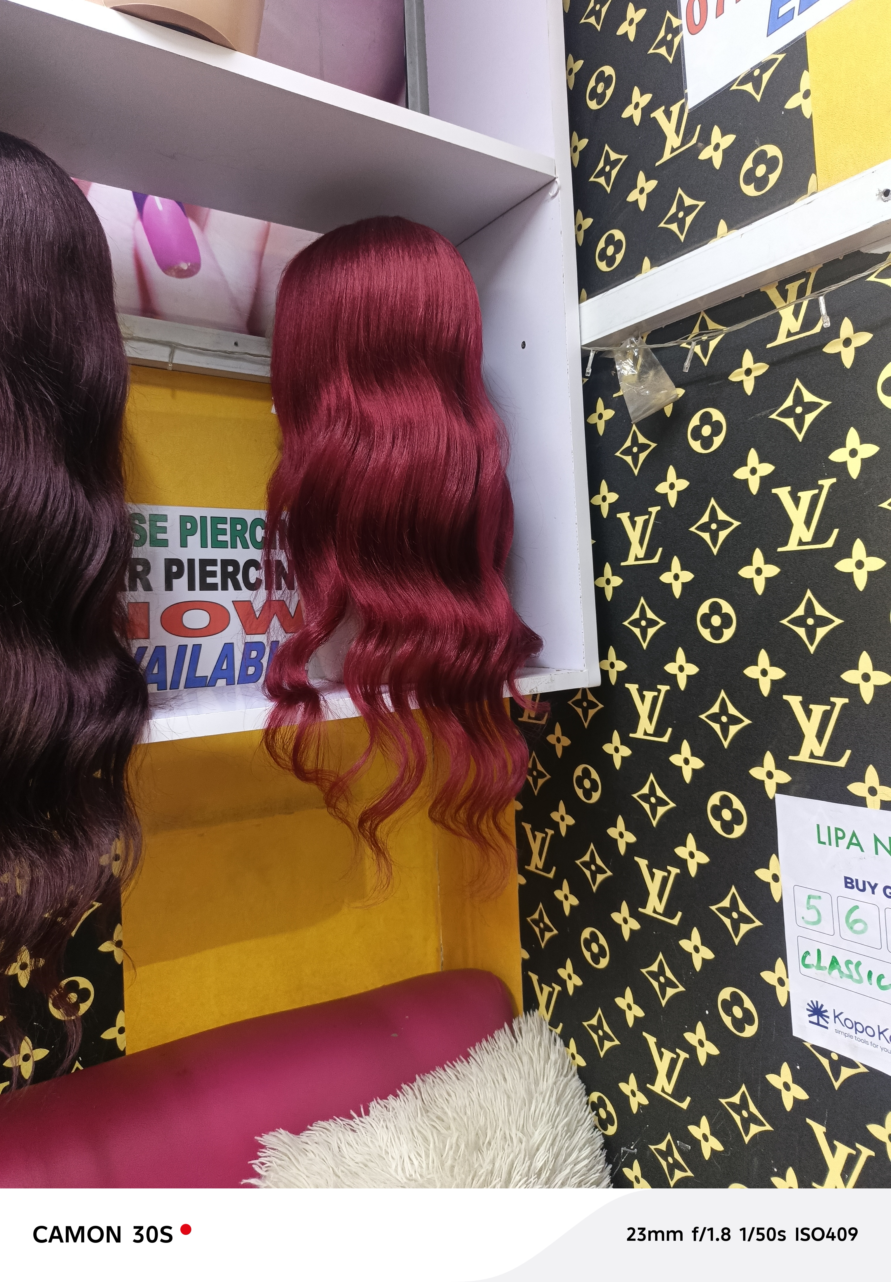 Semi human body wave wig