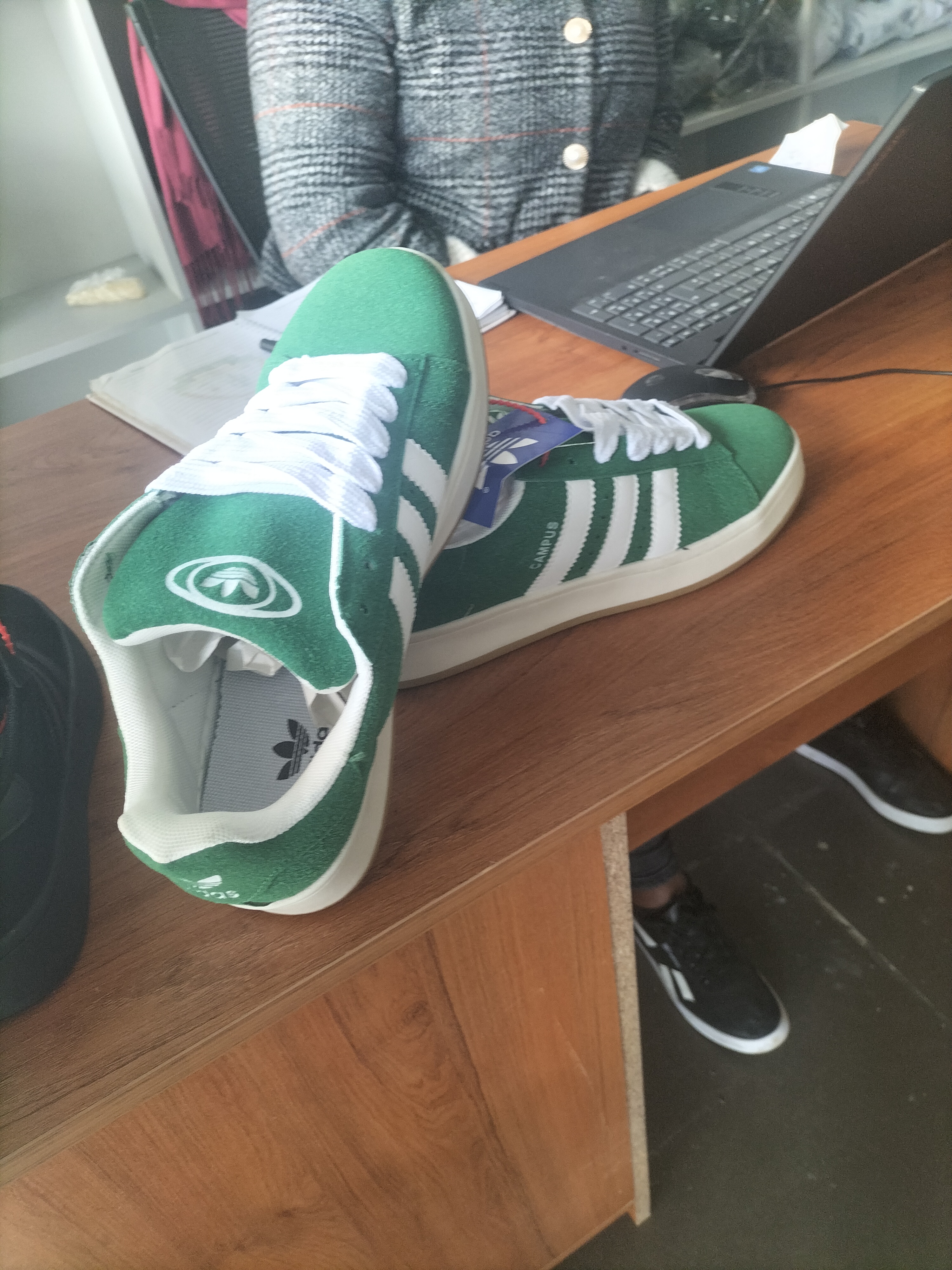 Adidas campus
